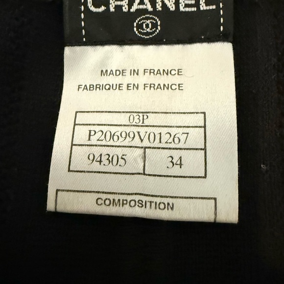 CHANEL Black Knit Cardigan Made in France size 34 (US 2) - Picture 14 of 17